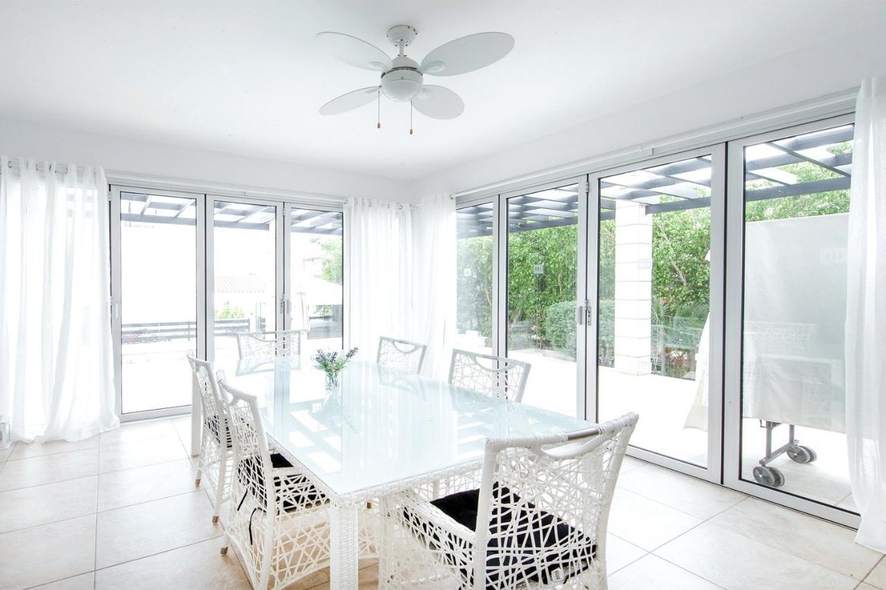 Villa Ariana Coral Bay Bagian luar foto